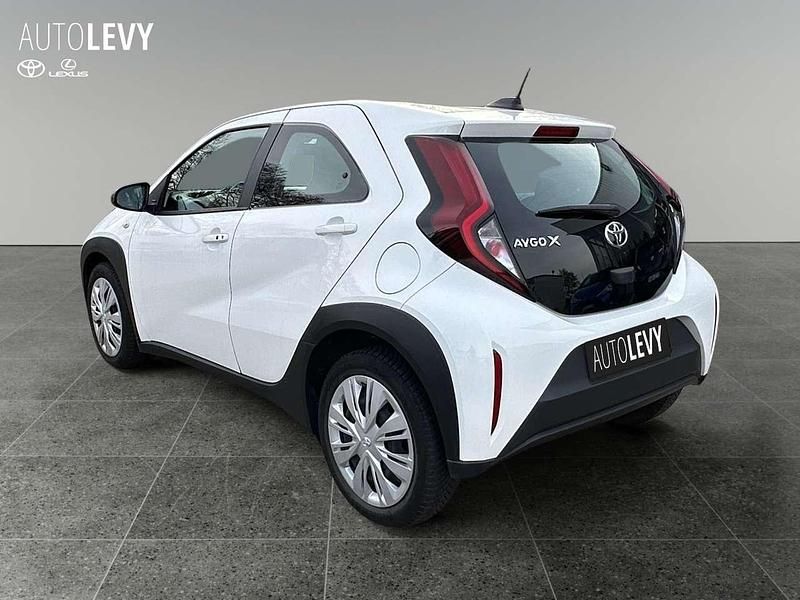 Gebraucht Toyota Aygo Play 72 PS (52 kW) 2023 Weiß Kleinwagen