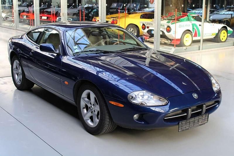 Blau Gebraucht 2001 Jaguar XK8 Coupé | 9.900 € (Guter Preis) - Bild 1/4