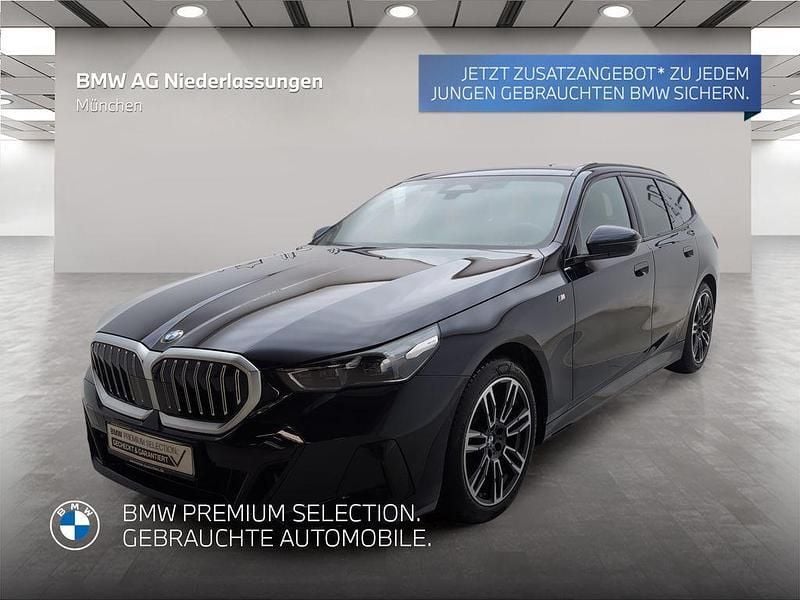 Schwarz Gebraucht 2024 BMW 520 Comfort Edition Kombi | 52.908 € (Guter Preis) - Bild 1/2