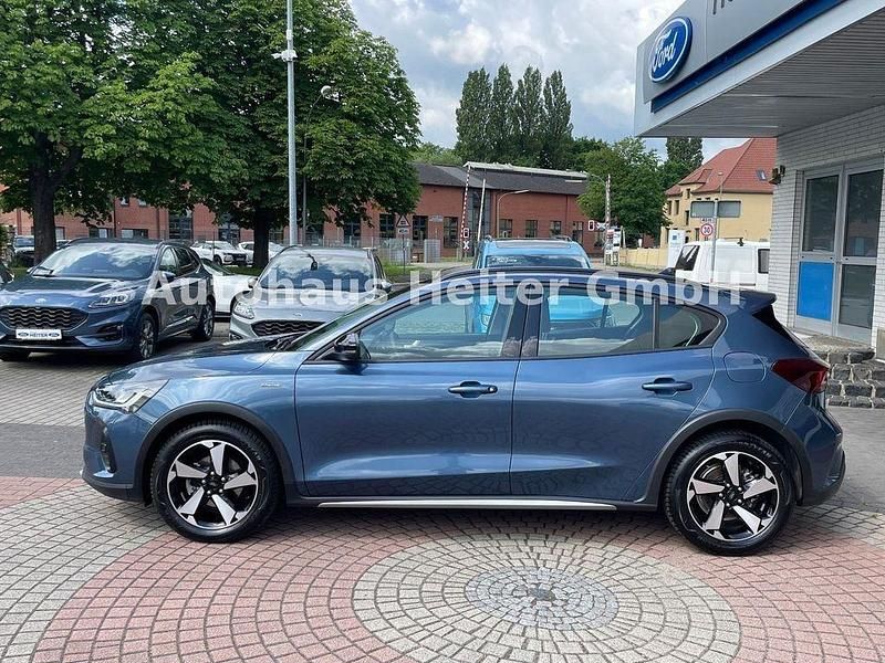 Gebraucht Ford Focus Active 155 PS (114 kW) 2024 Blau Limousine