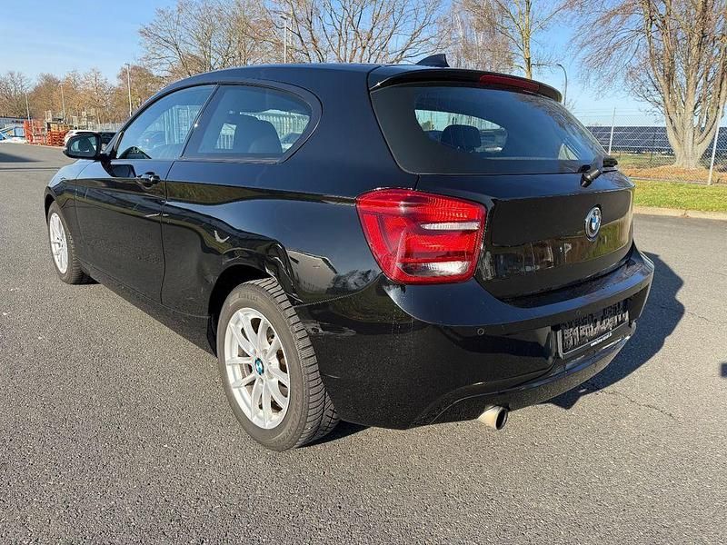 Gebraucht BMW 116 Advantage 136 PS (100 kW) 2014 Schwarz Kleinwagen