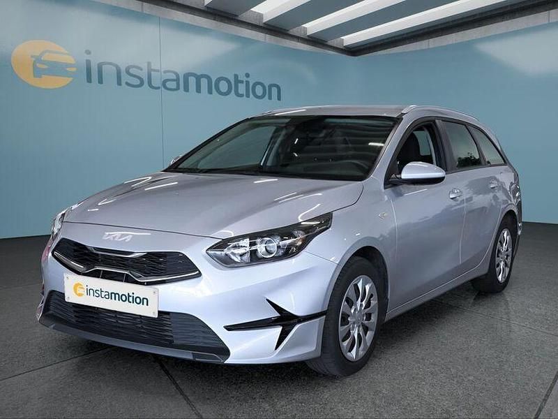Gebraucht Kia Ceed 101 PS (74 kW) 2023 Silber Kleinwagen