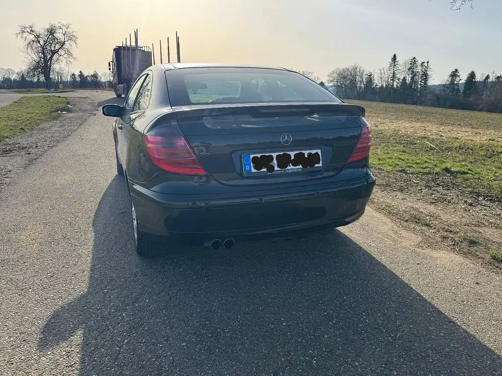 Gebraucht Mercedes 230 192 PS (141 kW) 2002 Schwarz Coupé