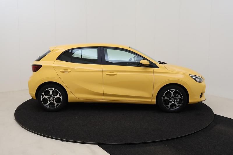 Neu MG MG3 116 PS (85 kW) 2025 Pastel yellow Kleinwagen