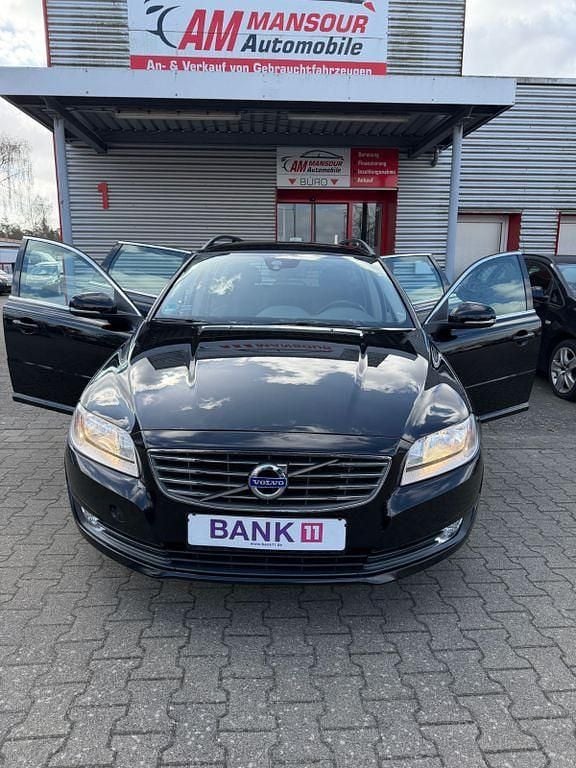 Gebraucht Volvo V70 120 PS (88 kW) 2016 Schwarz Kombi