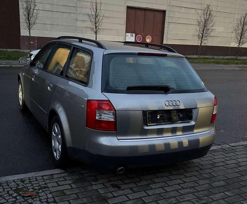 Gebraucht Audi A4 151 PS (111 kW) 2002 Silber Kombi