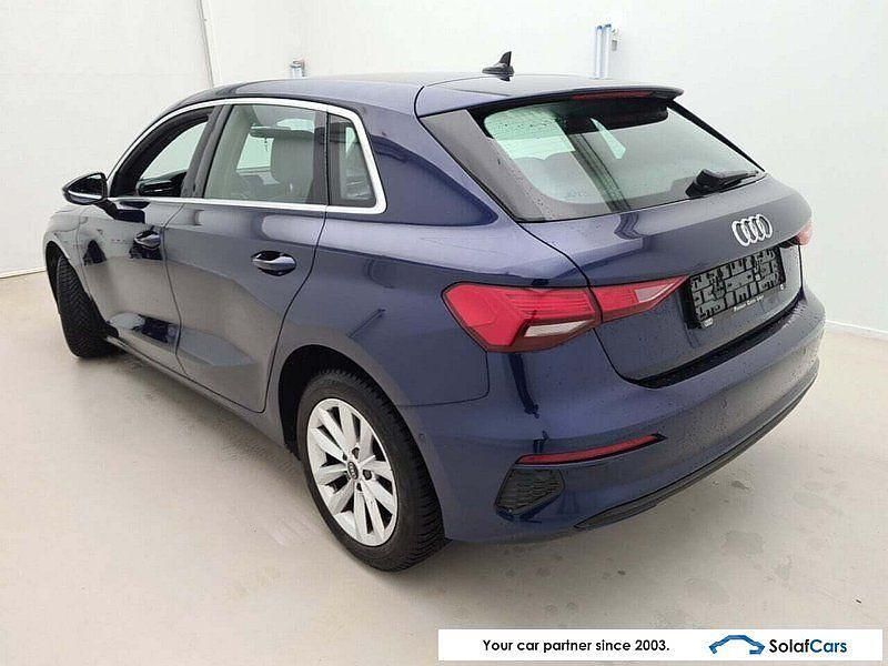 Gebraucht Audi A3 116 PS (85 kW) 2021 Blau Limousine