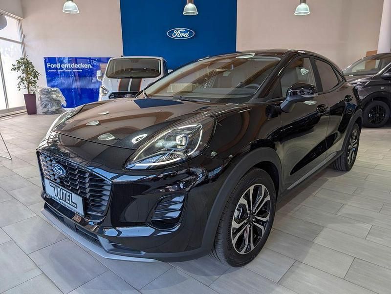 Schwarz Neu 2025 Ford Puma Titanium SUV | 21.990 € (Superpreis) - Bild 1/4