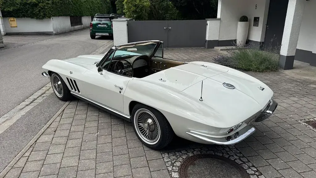 Gebraucht Corvette Stingray 305 PS (224 kW) 1966 Weiß Cabrio
