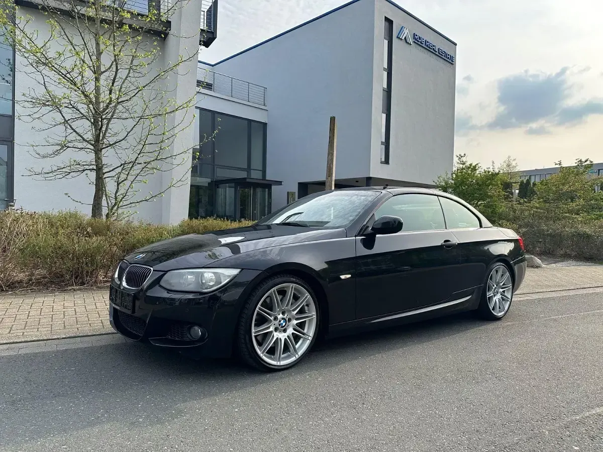 Gebraucht BMW 335 Cabriolet M Sport 306 PS (225 kW) 2010 Schwarz Cabrio