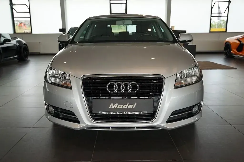 Gebraucht Audi A3 Ambition 125 PS (91 kW) 2011 Silber Kleinwagen