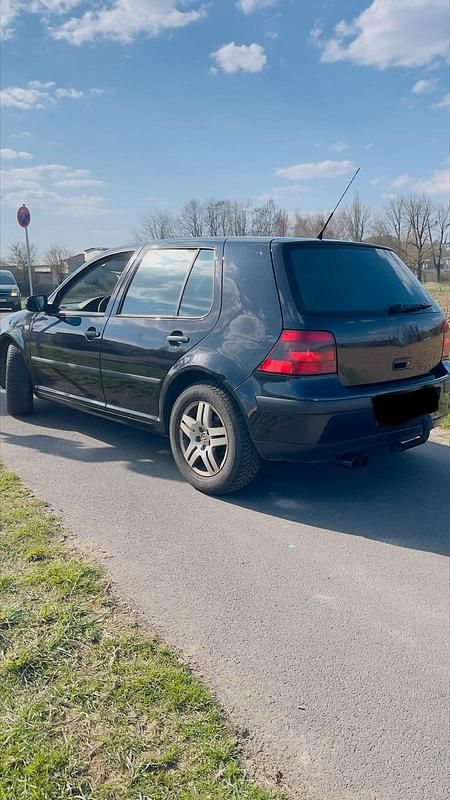 Gebraucht VW Golf IV 101 PS (74 kW) 2001 Schwarz Limousine