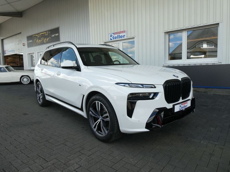 Weiß Gebraucht 2024 BMW X7 M Sport SUV | 85.900 € - Bild 1/4