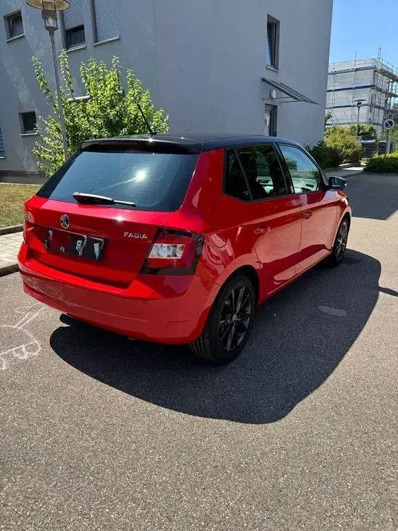 Gebraucht Skoda Fabia Style 90 PS (66 kW) 2016 Rot Limousine