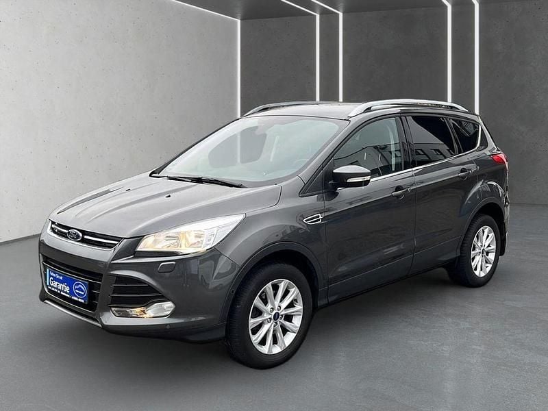 Gebraucht Ford Kuga Titanium 150 PS (110 kW) 2015 Grau SUV