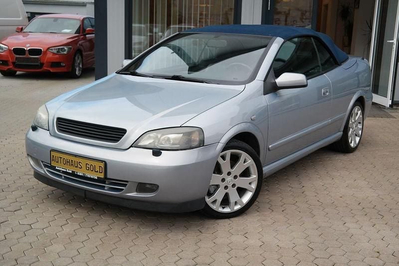 Gebraucht Opel Astra 147 PS (108 kW) 2002 Blau Cabrio