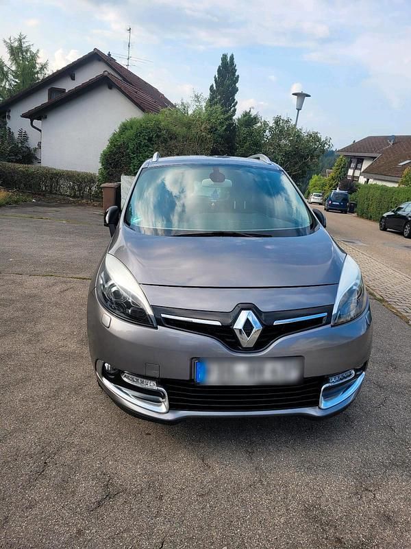 Silber Gebraucht 2013 Renault Scénic III Van / Kleinbus | 5.000 € - Bild 1/4