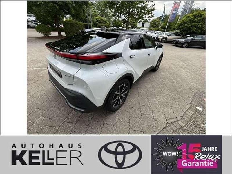 Neu Toyota C-HR 223 PS (164 kW) 2025 Weiß SUV