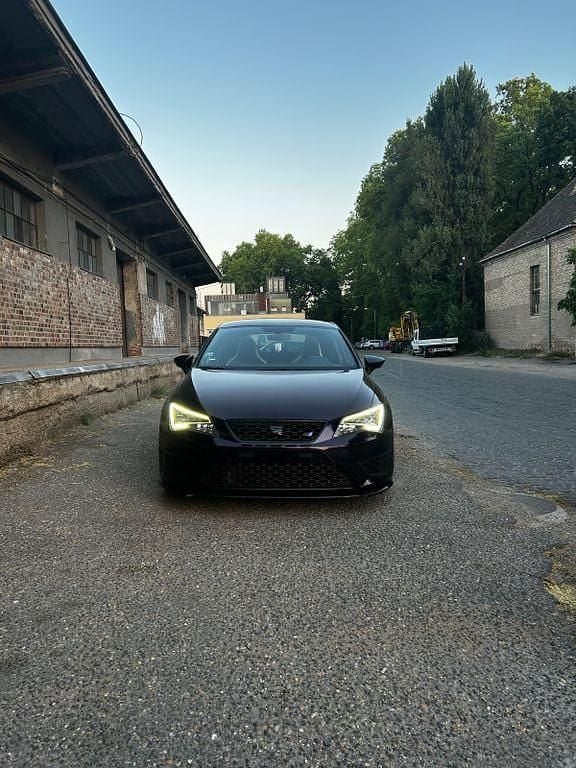 Gebraucht Seat Leon SC Cupra 290 290 PS (213 kW) 2016 Violet Kleinwagen