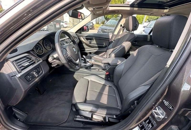 Gebraucht BMW 320 Sport Line 184 PS (135 kW) 2014 Braun Limousine
