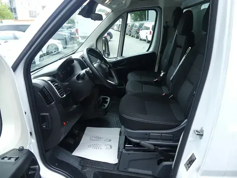Gebraucht Fiat Ducato 140 PS (102 kW) 2025 Colore esterno Van