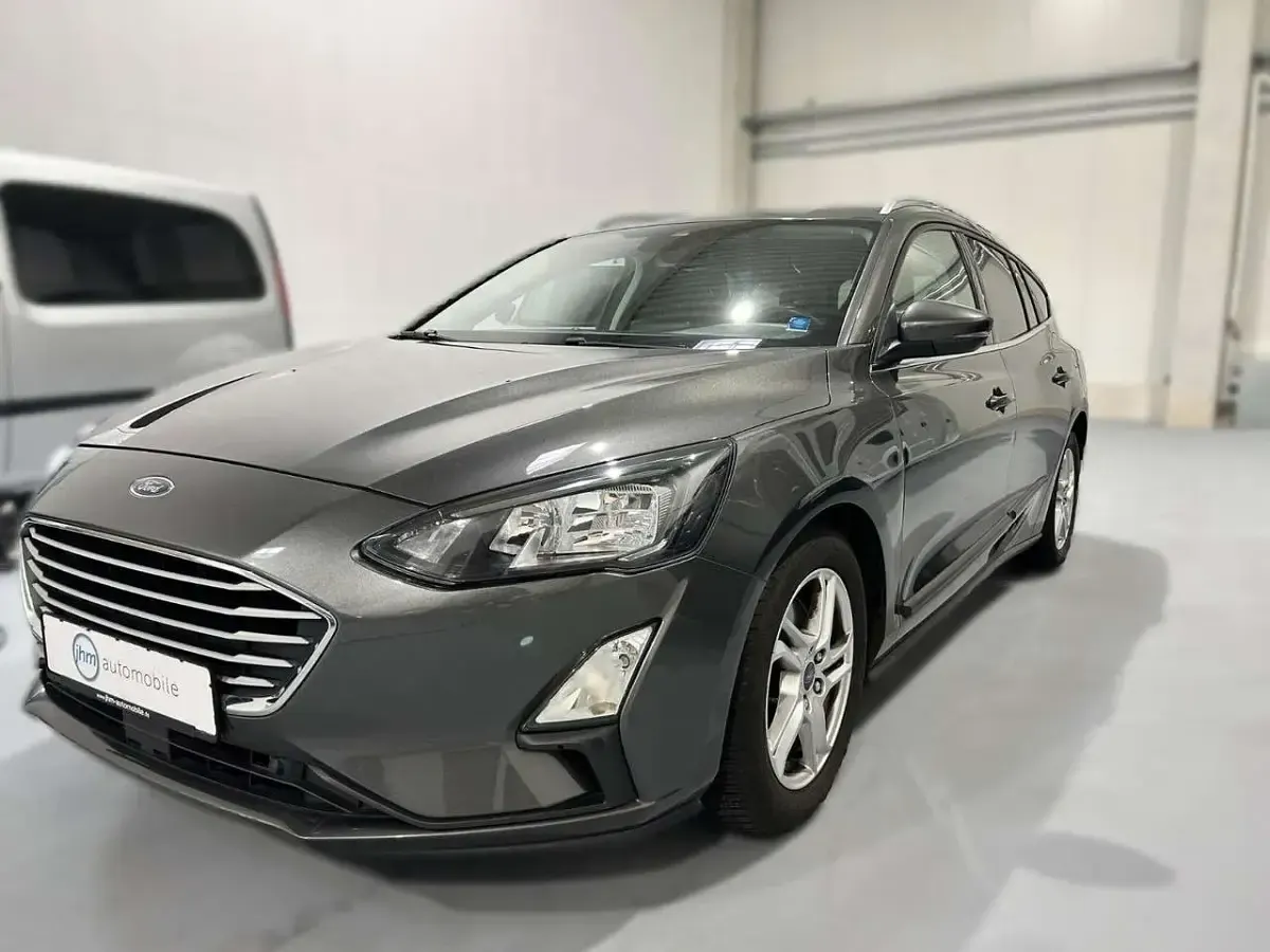 Gebraucht Ford Focus Cool & Connect 120 PS (88 kW) 2020 Grau Kombi