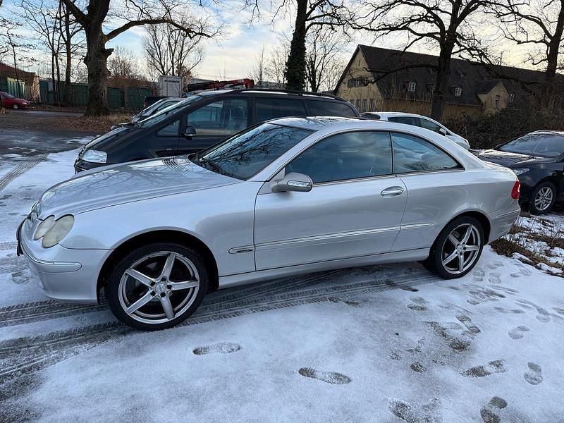 Gebraucht Mercedes CLK200 163 PS (119 kW) 2004 Silber Coupé