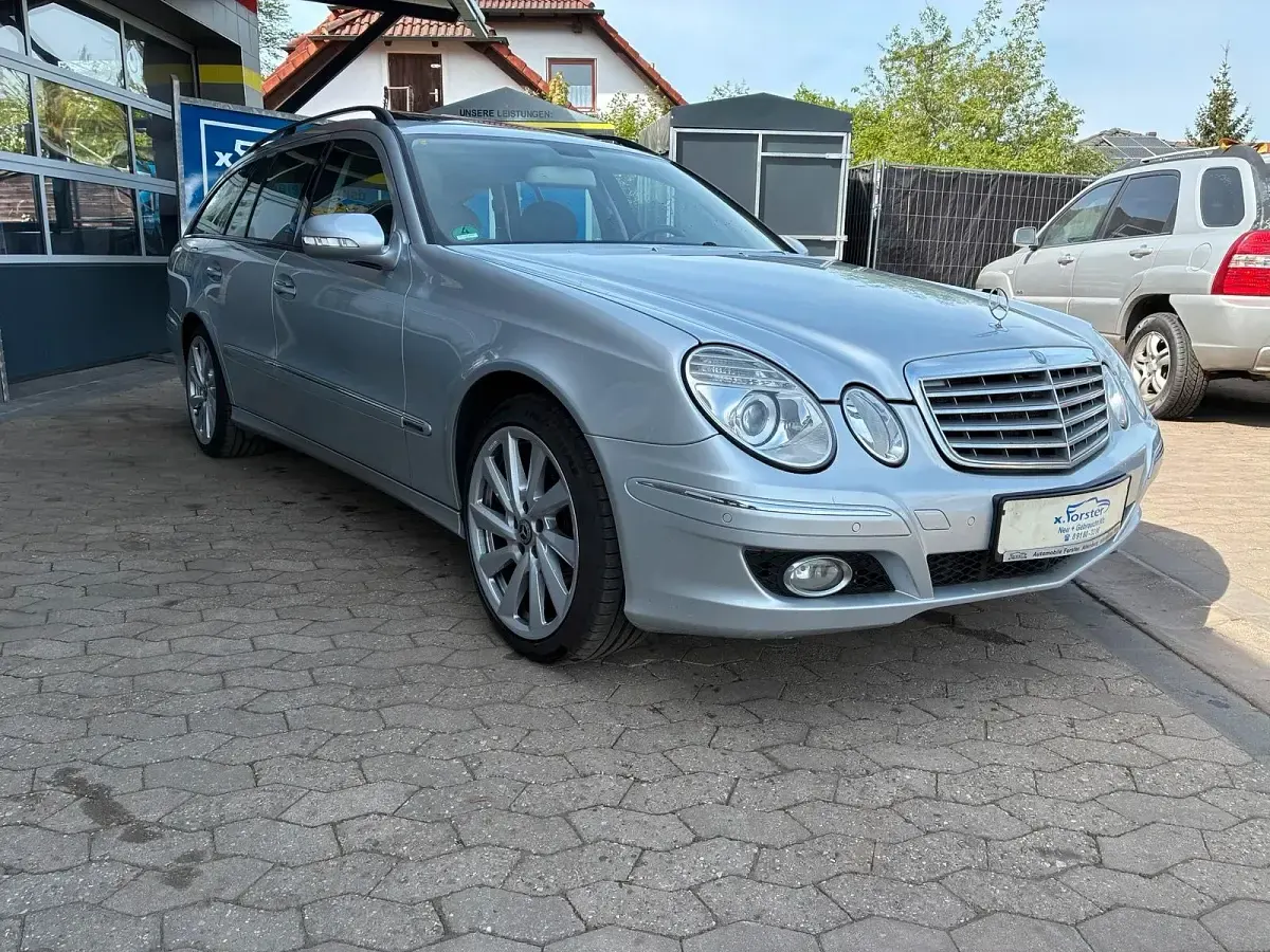 Gebraucht Mercedes E220 Avantgarde 170 PS (125 kW) 2008 Silber Kombi