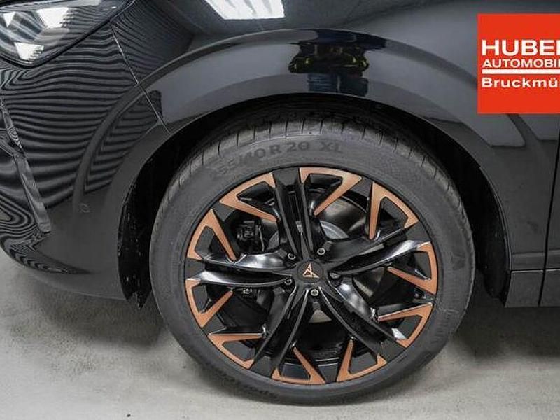 Neu Cupra Terramar VZ 265 PS (194 kW) 2025 Midnight black metallic (0e) SUV