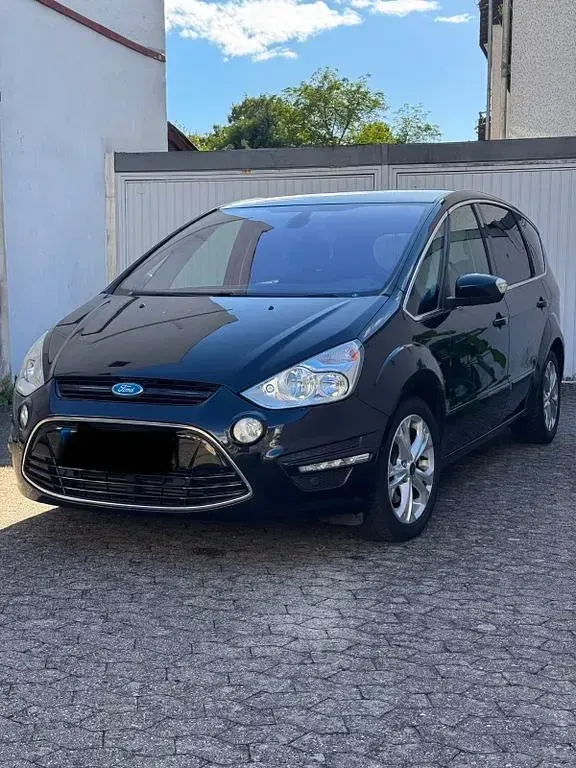 Gebraucht Ford S-MAX Titanium 163 PS (119 kW) 2014 Schwarz Van / Kleinbus