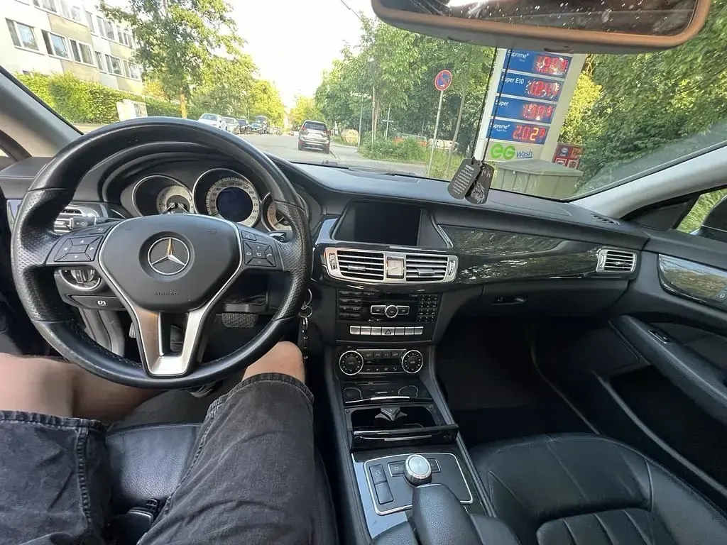 Gebraucht Mercedes CLS350 265 PS (194 kW) 2013 Schwarz Limousine