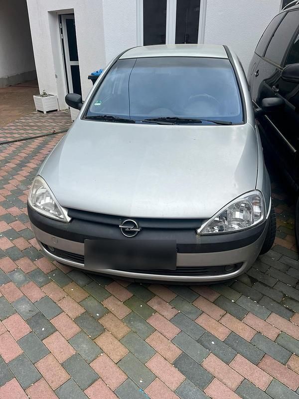 Second-hand Opel Corsa 75 CP (55 kW) 2002 Argintiu Hatchback