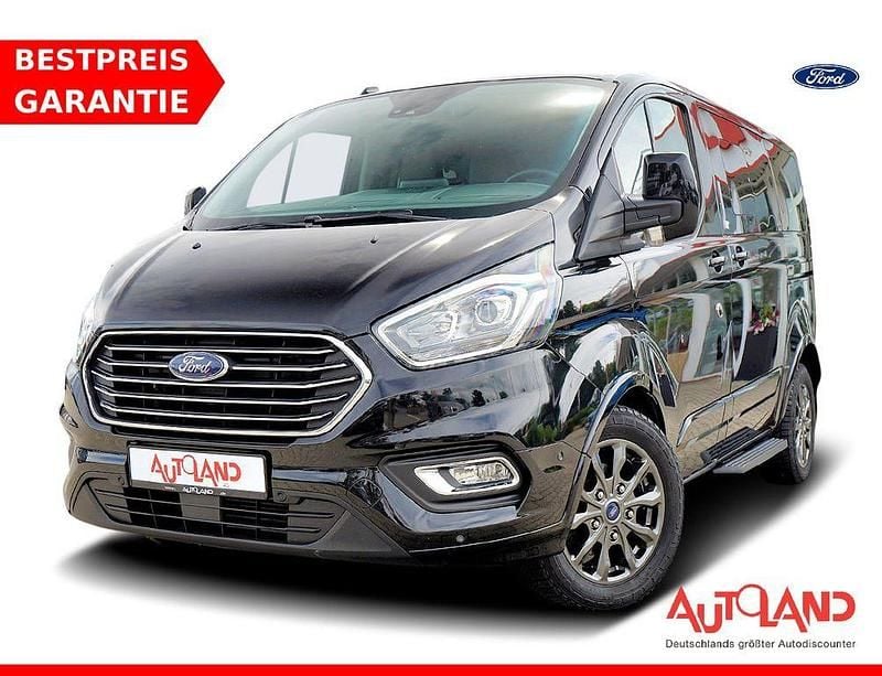 Obsidianschwarz metallic Gebraucht 2022 Ford Tourneo Van / Kleinbus | 40.990 € (Fairer Preis) - Bild 1/4