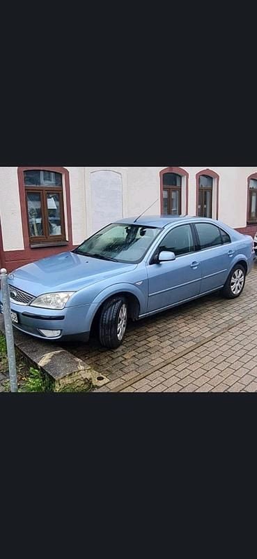 Blau Gebraucht 2005 Ford Mondeo Coupé | 1.700 € (Fairer Preis) - Bild 1/4