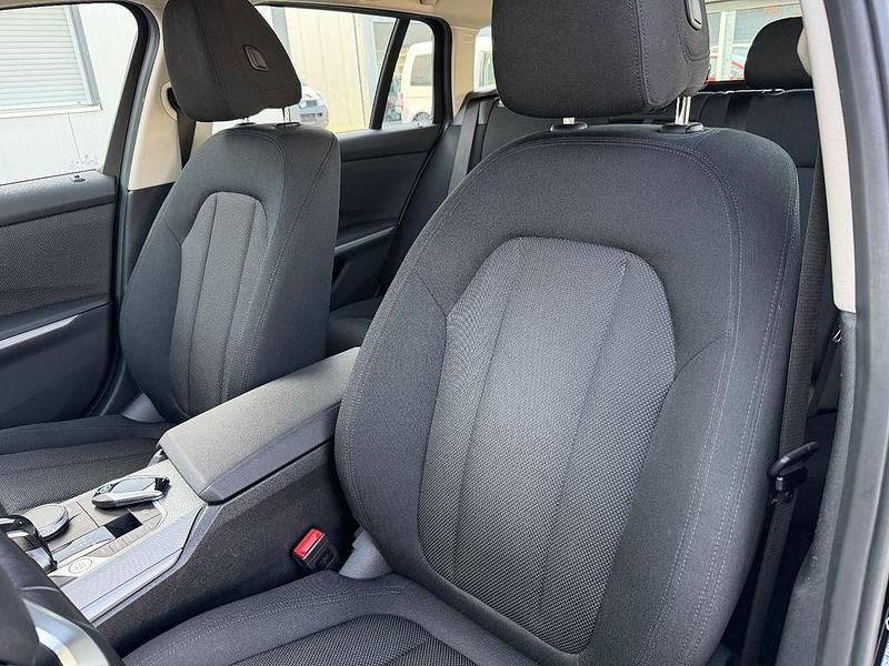 Gebraucht BMW 320 Sport Line 190 PS (139 kW) 2021 Schwarz Limousine