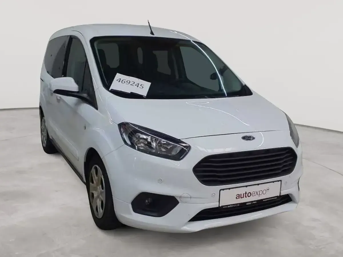 Gebraucht Ford Tourneo Courier Trend 101 PS (74 kW) 2021 Van / Kleinbus