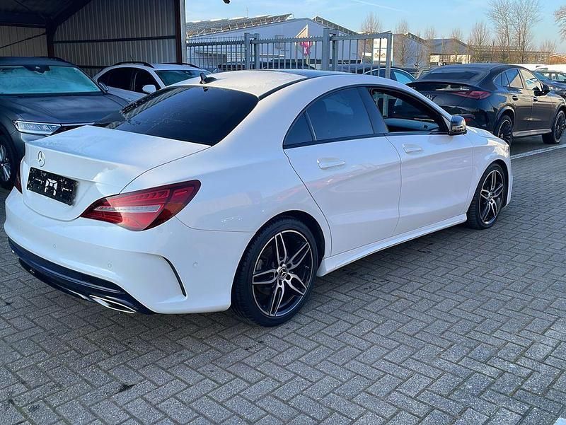 Gebraucht Mercedes CLA220 AMG 170 PS (125 kW) 2019 Weiß Limousine