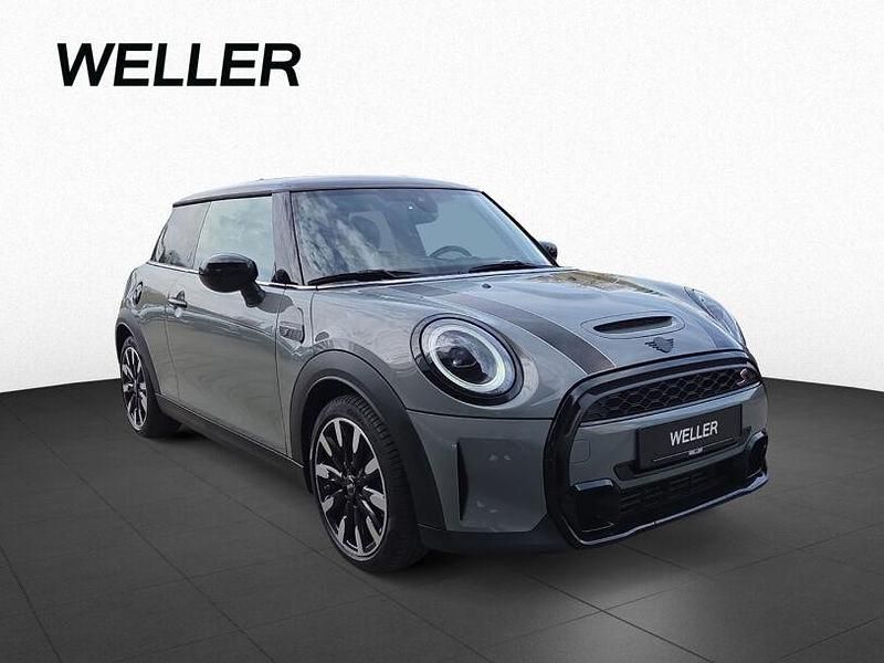 Gebraucht Mini Cooper S 192 PS (141 kW) 2023 Moonwalk grey (grau) Kleinwagen