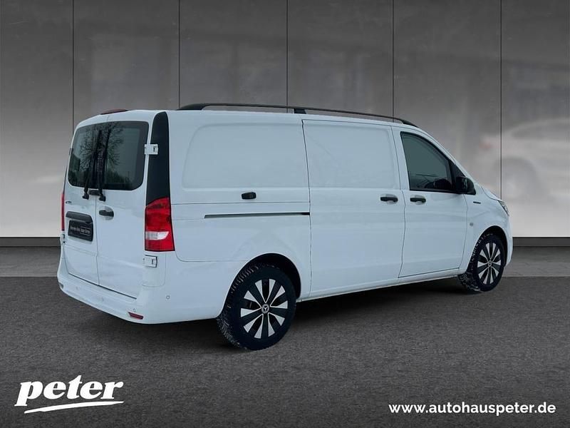Gebraucht Mercedes e-Vito 85 kW (116 PS) 2024 Arktikweiß Van / Kleinbus