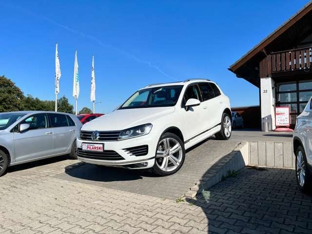 Gebraucht VW Touareg Executive 262 PS (192 kW) 2017 Weiß SUV