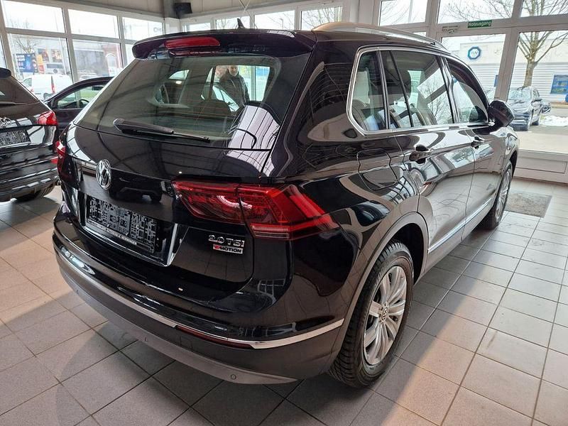 Gebraucht VW Tiguan Highline 179 PS (131 kW) 2016 Schwarz SUV