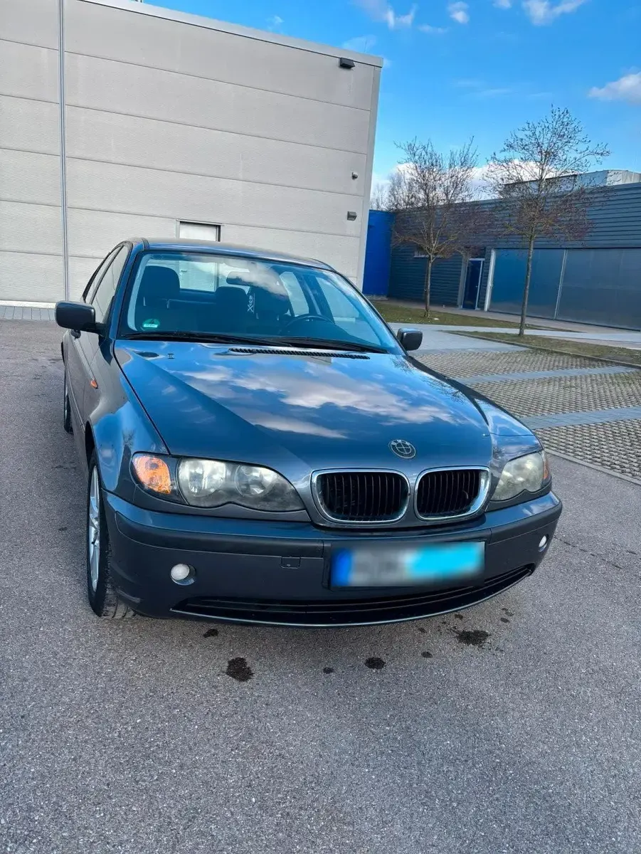 Gebraucht BMW 318 143 PS (105 kW) 2002 Grau Limousine
