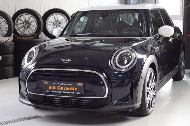 Usado Mini Cooper 136 HP (100 kW) 2023 Preto Citadino