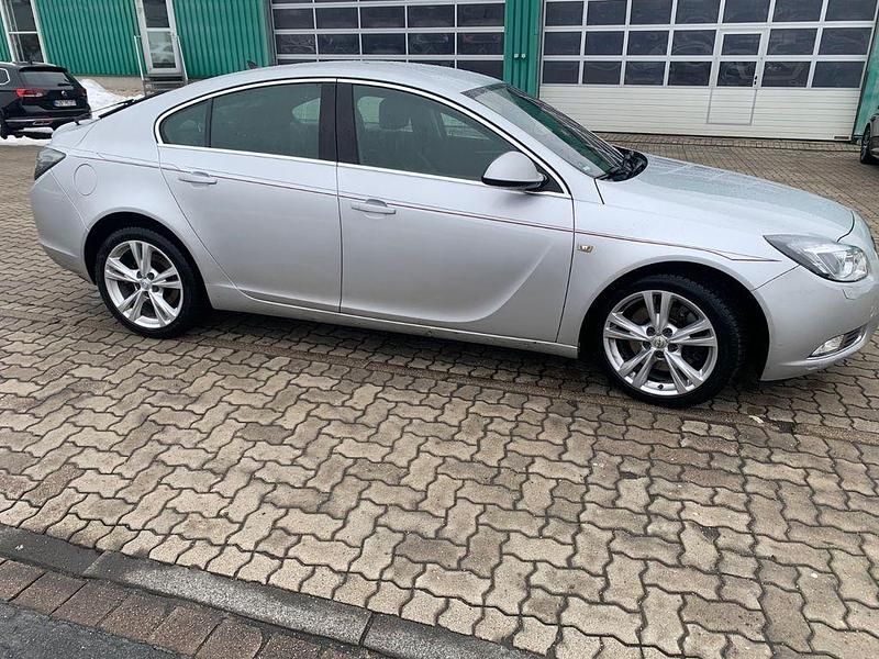 Gebraucht Opel Insignia Innovation 260 PS (191 kW) 2009 Silber Limousine