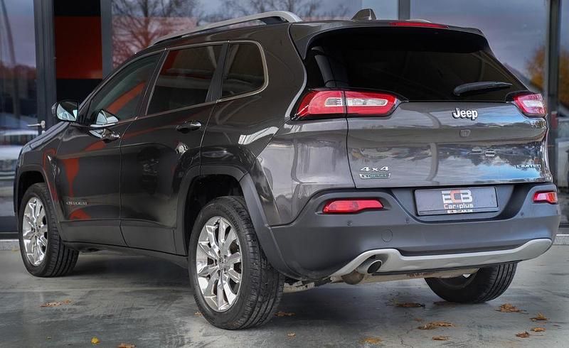 Gebraucht Jeep Cherokee Limited 140 PS (102 kW) 2014 Grau SUV