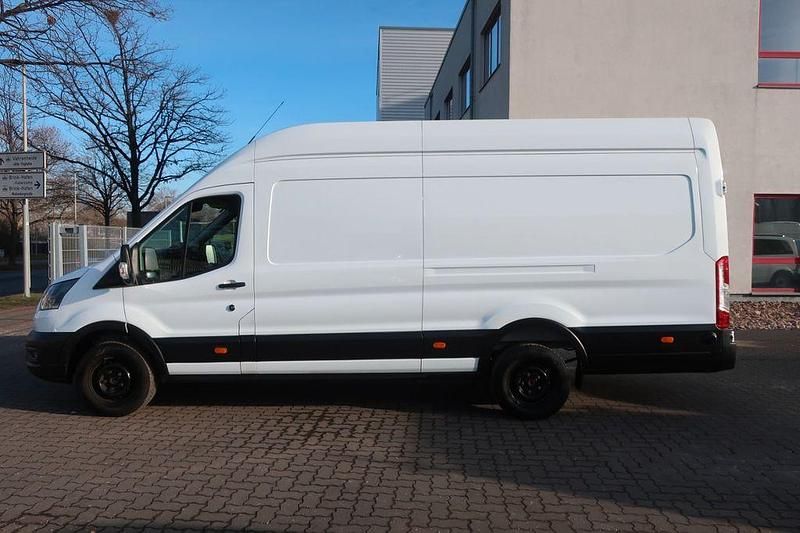 Gebraucht Ford Transit Trend 105 PS (77 kW) 2024 Weiß Limousine