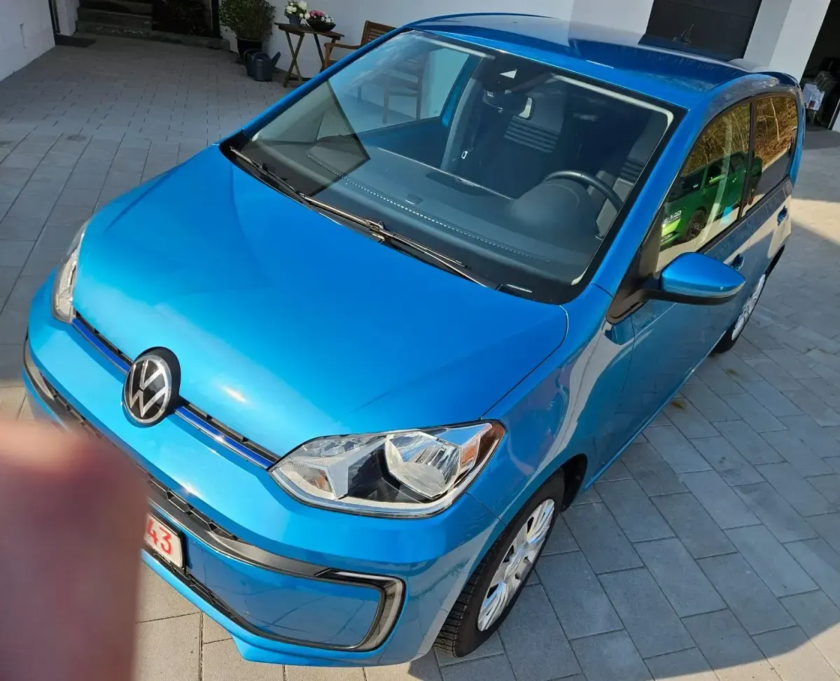 Gebraucht VW e-up! 61 kW (83 PS) 2021 Blau Kleinwagen