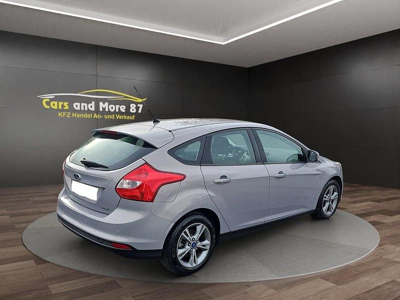 Gebraucht Ford Focus SYNC Edition 101 PS (74 kW) 2014 Grau Limousine