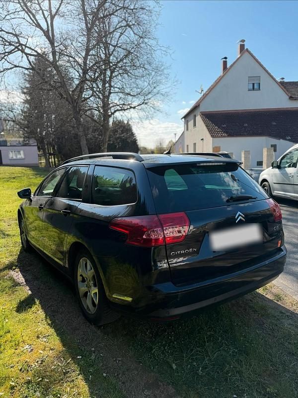 Gebraucht Citroën C5 Tendance 140 PS (102 kW) 2010 Schwarz Kombi