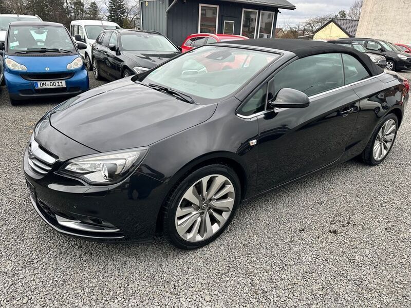 Schwarz Gebraucht 2013 Opel Cascada Innovation Cabrio | 9.999 € (Etwas zu teuer) - Bild 1/4
